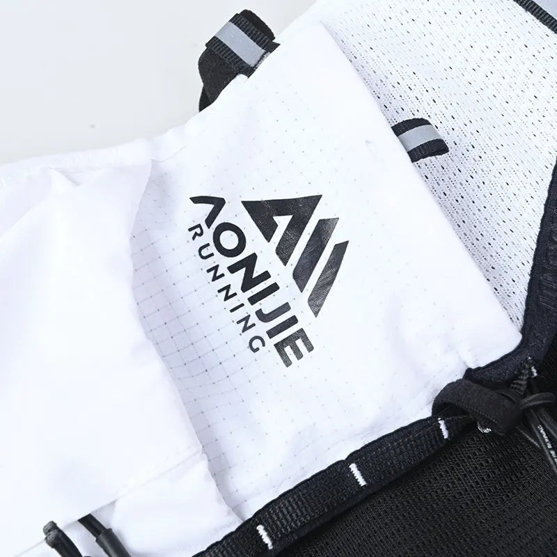 Aonijie Champion Leap Series 10L Vest W 2x Flask