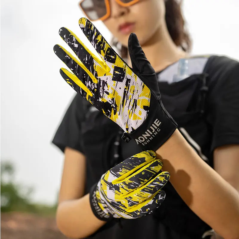 Aonijie Lightweight Gloves