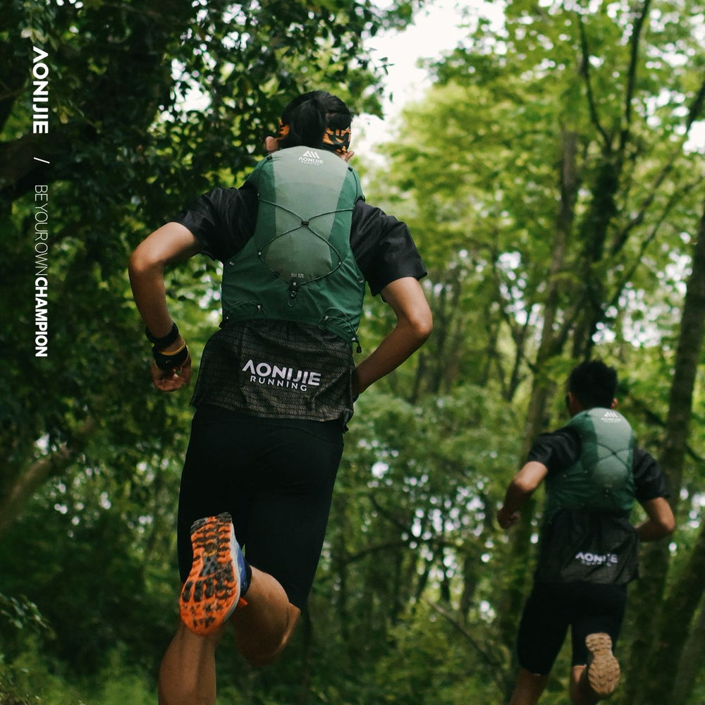 Aonijie Monte Blanc Series 12L Trail Vest w/Flasks